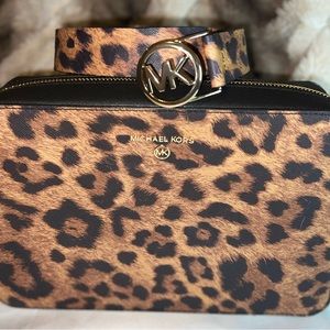 Michael Kors Black & Cheetah print LG Crossbody& match’N 🐆MEd Michael Kors BELT